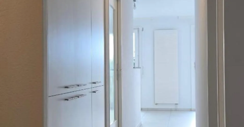 Magnifique appartement intégralement rénové de 3.5 pièces – Foto 4 von 9