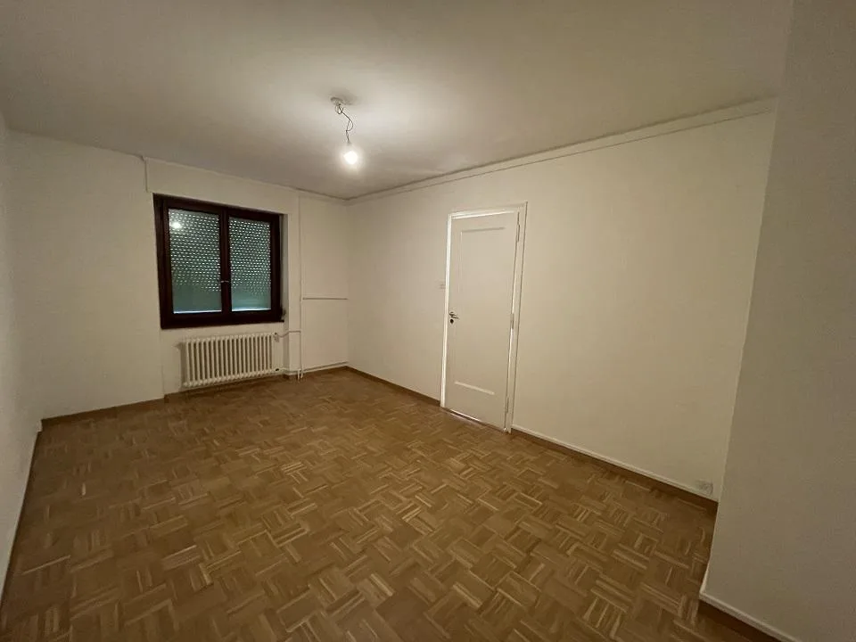Quartier de la Roseraie - Joli 2.5 pièces au 4ème étage avec balcon – Foto 6 von 9