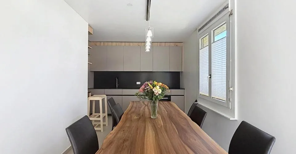 Très bel appartement spacieux et lumineux avec loggia – photo 4 sur 8