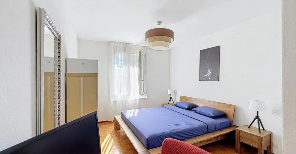 Très bel appartement spacieux et lumineux avec loggia – photo 5 sur 8
