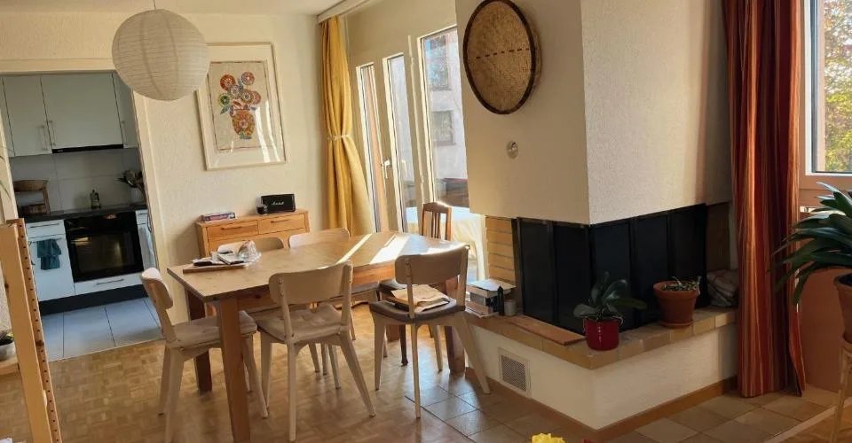 Appartement situé dans le village calme et verdoyant de Cugy. – Foto 3 von 9
