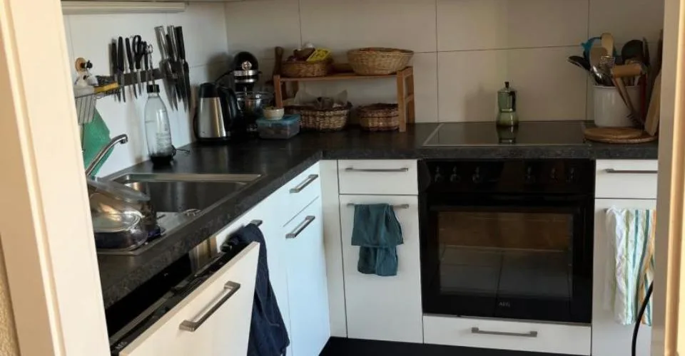 Appartement situé dans le village calme et verdoyant de Cugy. – Foto 4 von 9