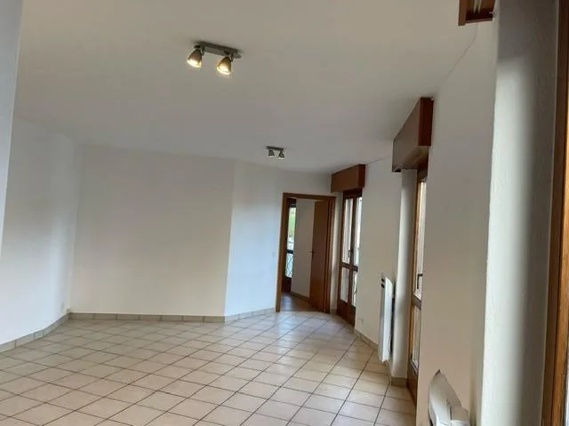 Dans un charmant petit immeuble, appartement de 2 pièces au 1er étage – Foto 4 von 9