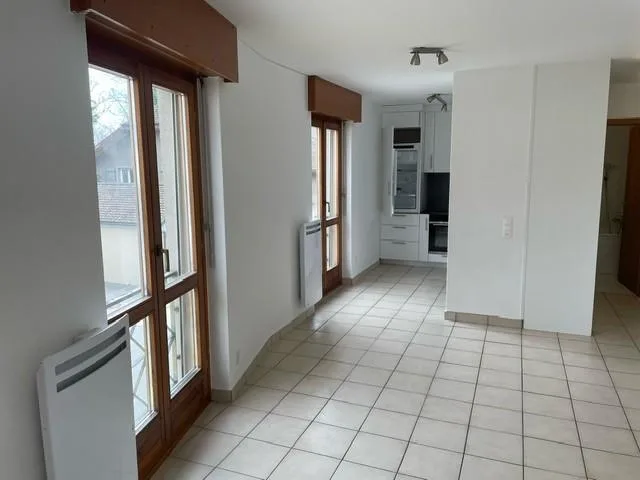 Dans un charmant petit immeuble, appartement de 2 pièces au 1er étage – Foto 6 von 9