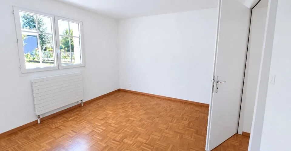 Appartement de 2.5 p, à deux pas du centre Villeneuve – Foto 4 von 6