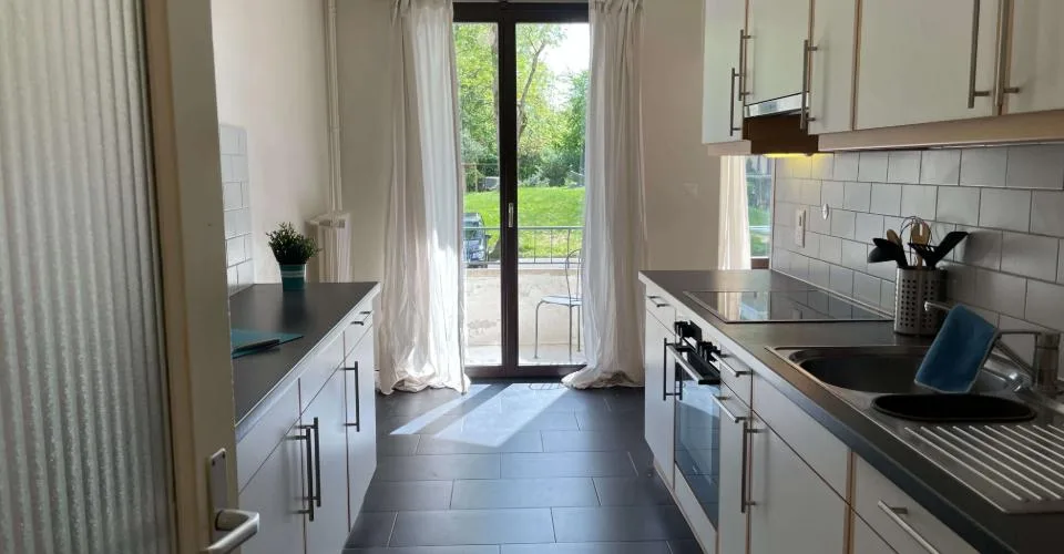 Ton nouveau chapitre commence ici - Chambre meublée, emplacement de choix – foto 13 di 20