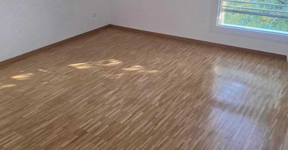 Appartement de 4.5 pièces au 1er étage – Foto 6 von 9