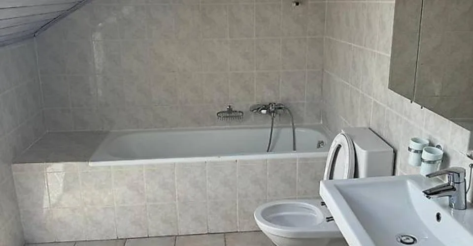 Copilot said: Bel appartement atypique en duplex de 160 m² – Foto 5 von 5