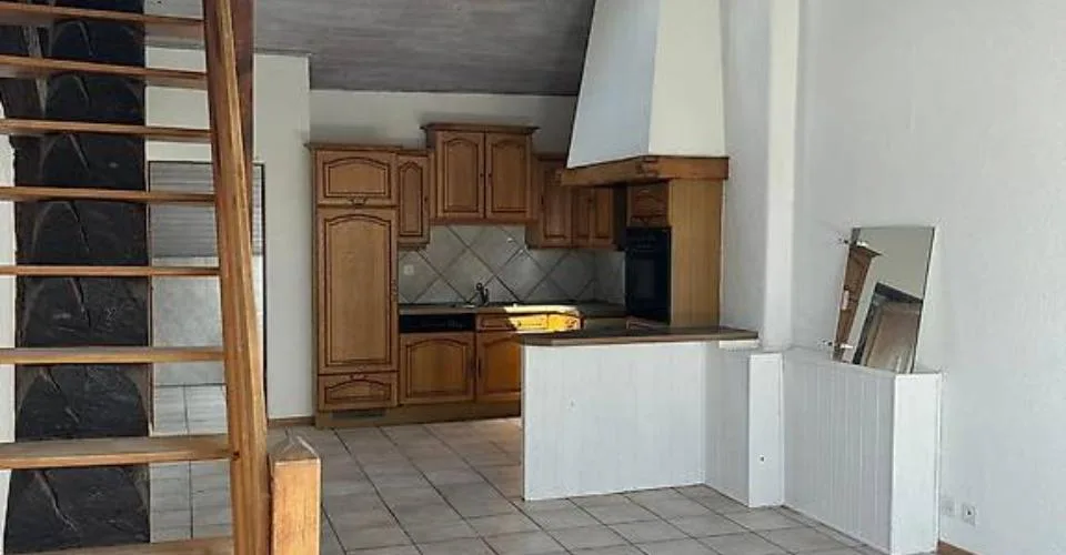 Copilot said: Bel appartement atypique en duplex de 160 m² – Foto 2 von 5