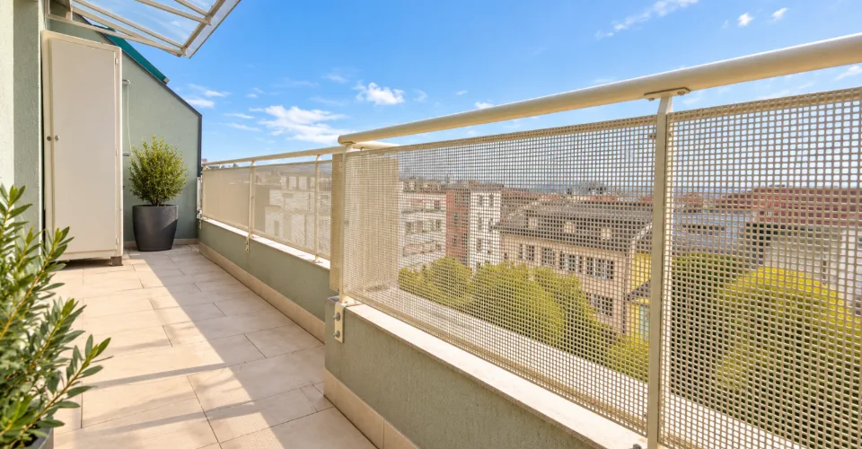 Dernier étage avec vue panoramique au coeur de Genève – Foto 2 von 5