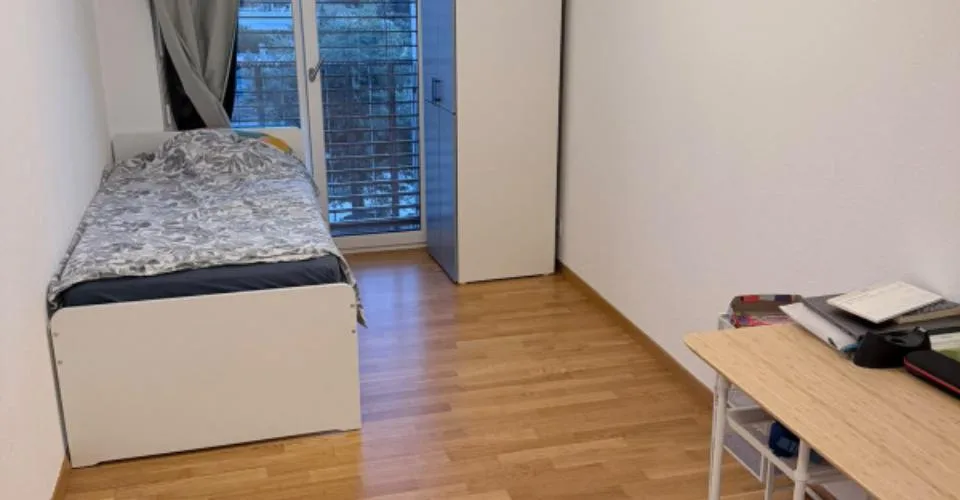 TRÈS BEL APPARTEMENT LUMINEUX DE 4.5 PIÈCES À LAUSANNE – foto 2 di 13