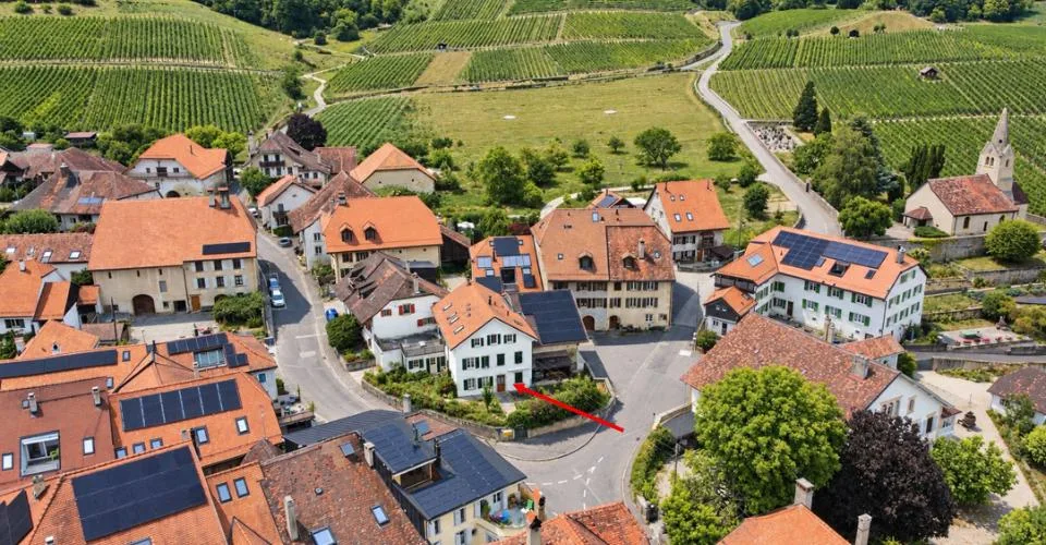 Maison villageoise rénovée au cœur de Bonvillars avec garage – foto 4 di 13