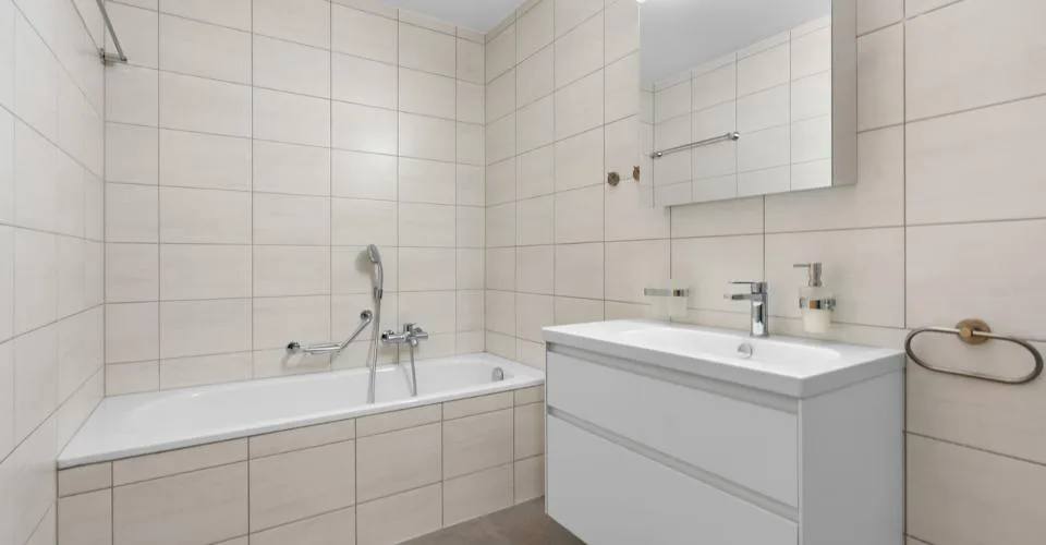 SUBLIME APPARTEMENT DE 4,5 PIÈCES AVEC GRAND BALCON ET VUE PANORAMIQUE – photo 12 sur 13