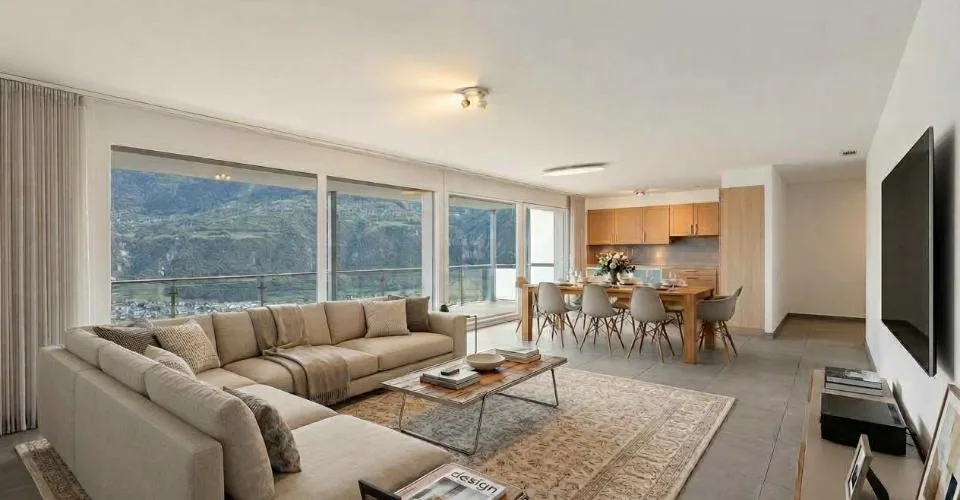 SUBLIME APPARTEMENT DE 4,5 PIÈCES AVEC GRAND BALCON ET VUE PANORAMIQUE – photo 4 sur 13