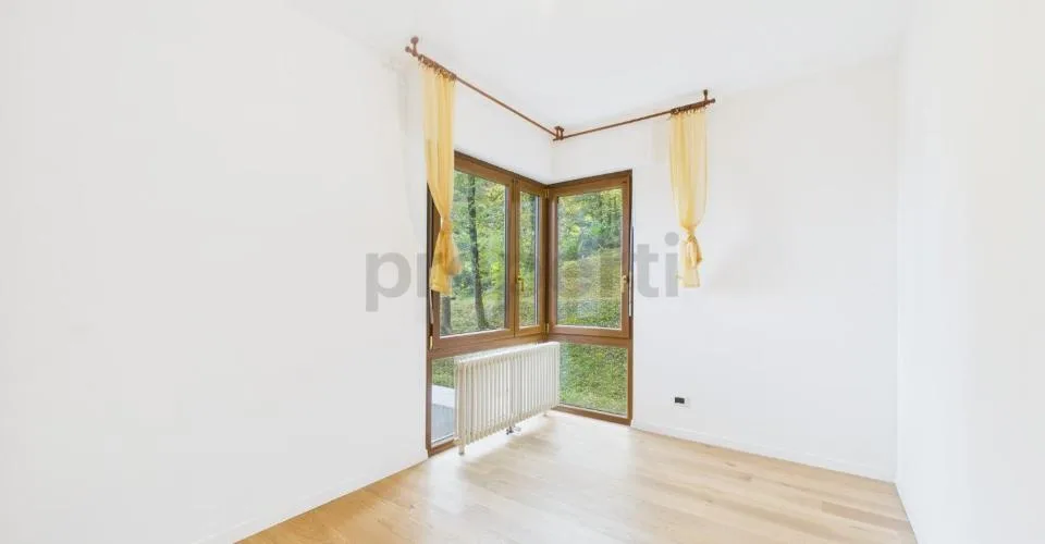 Splendido Appartamento rinnovato 3.5 locali con vista lago – photo 6 of 13