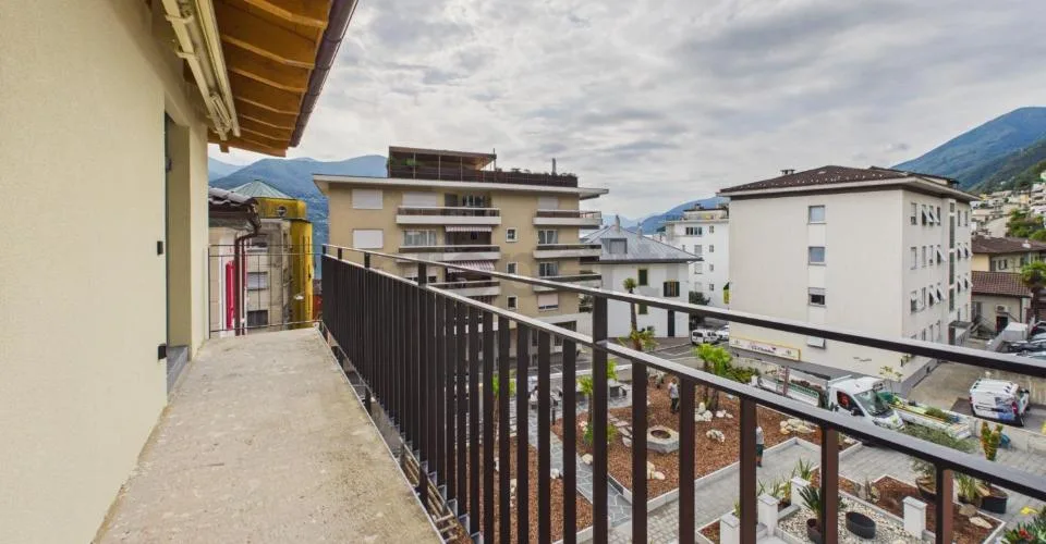 Immeuble Rénové à Neuf, Agencement Fonctionnel & Haute Efficacité Énergétique ! – Foto 7 von 8