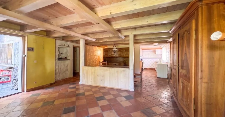 Maison villageoise à Villeneuve - Immeuble de rendement avec 3 appartements – photo 3 of 13