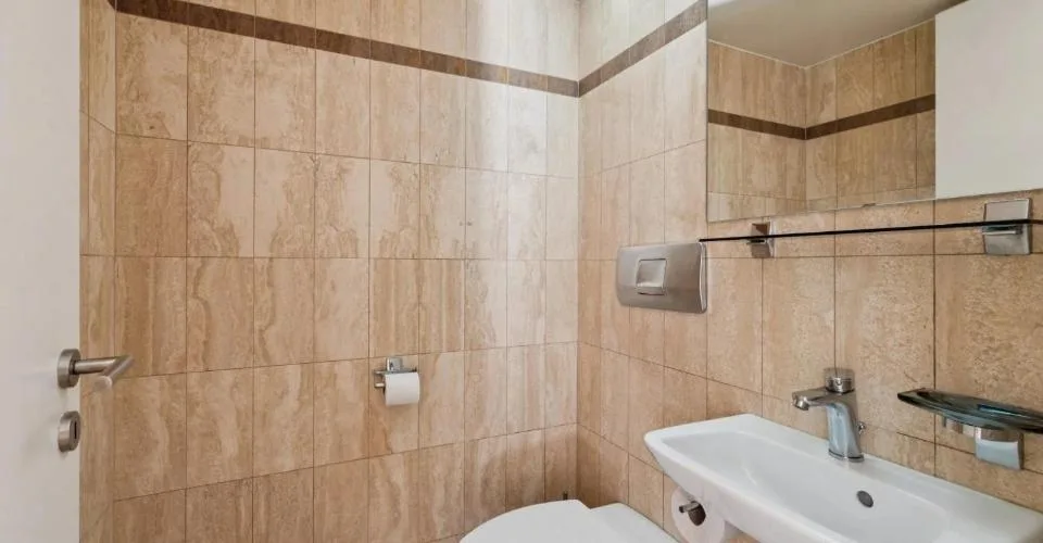 CENTRO DI GINEVRA ? STRADE BASSO ? ELEGANTE DUPLEX CON ASCENSORE – foto 11 di 26