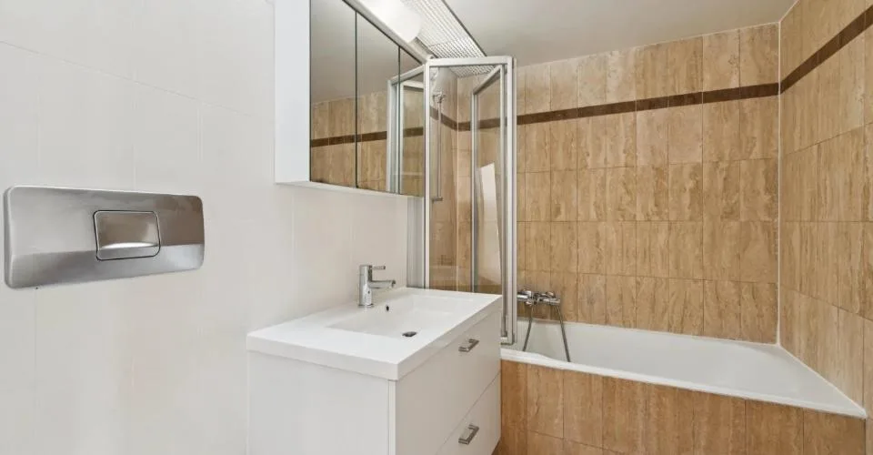 CENTRO DI GINEVRA ? STRADE BASSO ? ELEGANTE DUPLEX CON ASCENSORE – foto 12 di 26