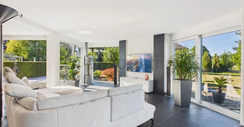 Familienfreundliches Zuhause mit viel Platz, Garten und zahlreichen Extras – Foto 2 von 13
