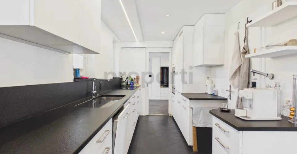 Familienfreundliches Zuhause mit viel Platz, Garten und zahlreichen Extras – Foto 5 von 13