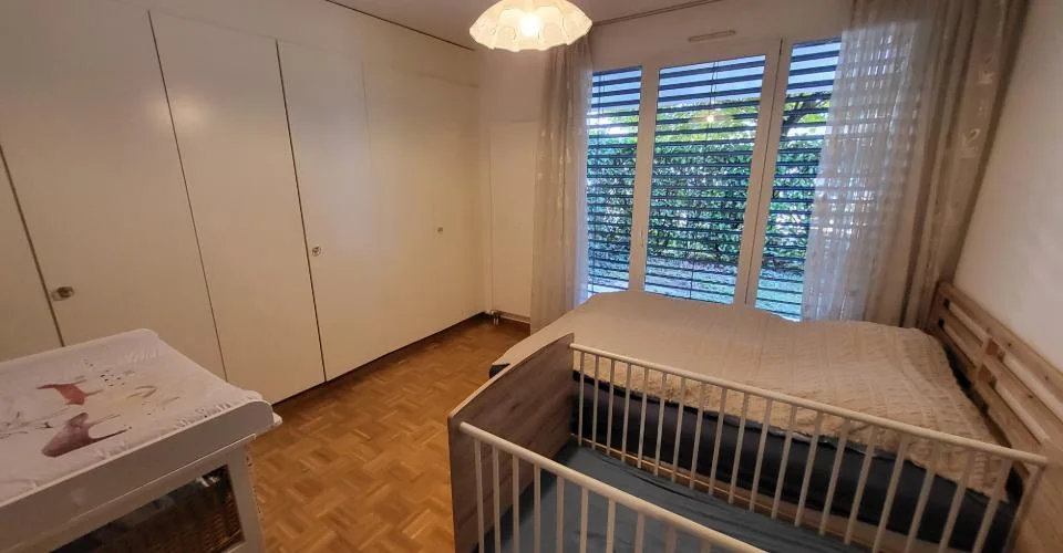 Appartement meublé de standing en rez-de-jardin – photo 4 sur 7