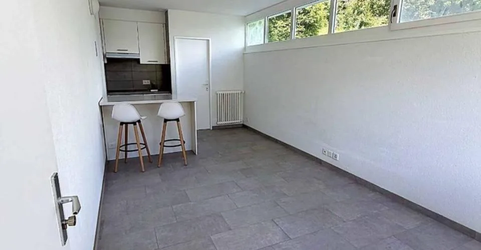 Joli studio au rez-de-chaussée – photo 3 of 5
