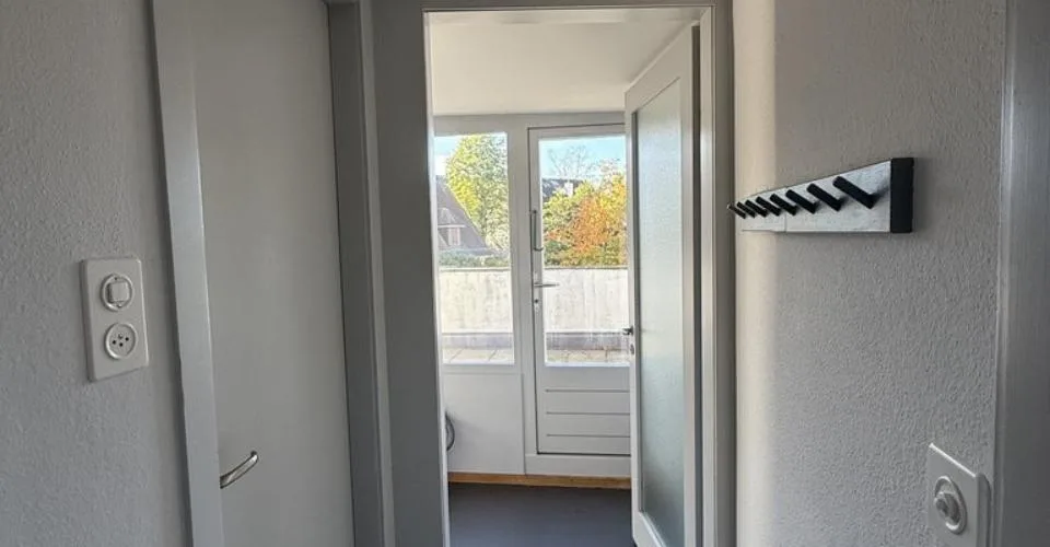 Möblierte Attikawohnung mit grosser Dachterrasse in der Bauhaus-Ikone – Foto 2 von 11