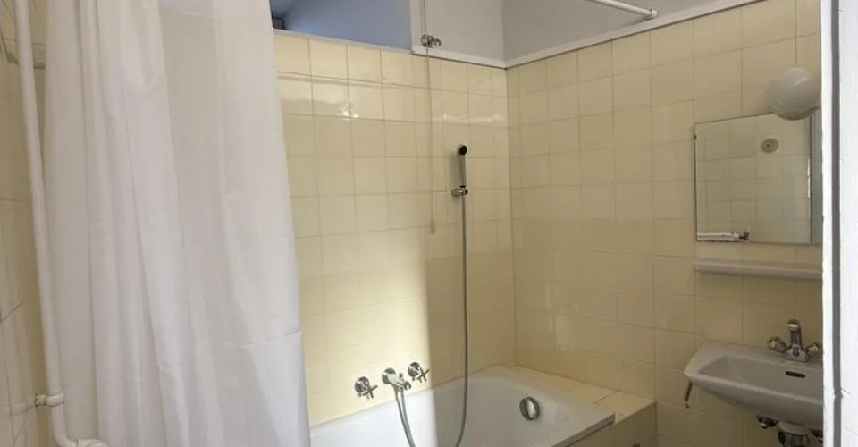Möblierte Attikawohnung mit grosser Dachterrasse in der Bauhaus-Ikone – Foto 8 von 11