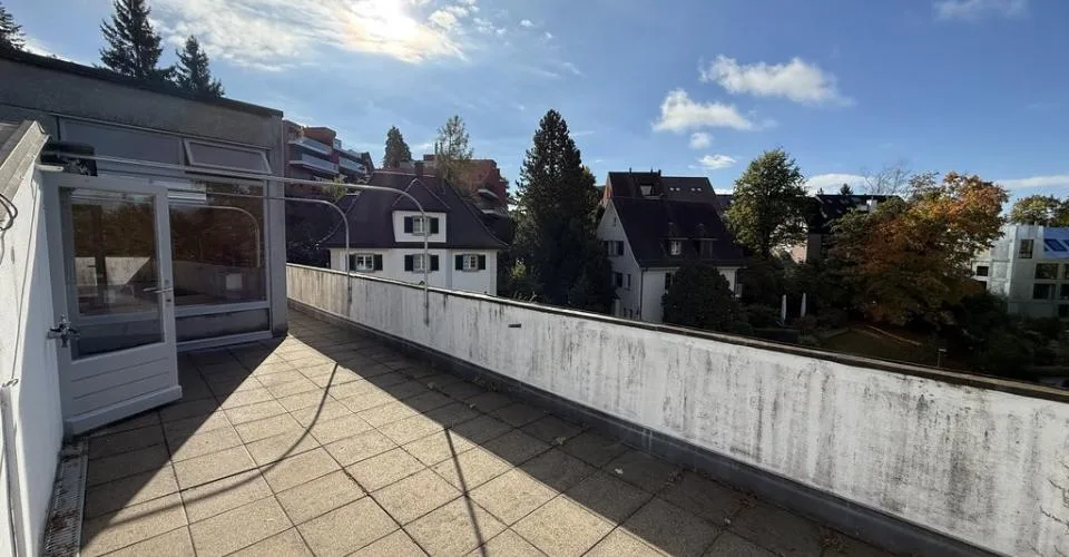 Möblierte Attikawohnung mit grosser Dachterrasse in der Bauhaus-Ikone – Foto 9 von 11