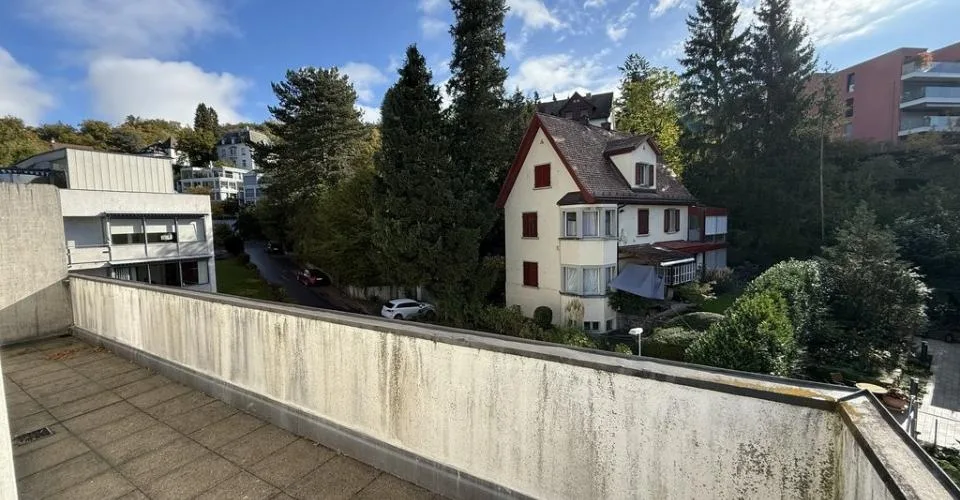 Möblierte Attikawohnung mit grosser Dachterrasse in der Bauhaus-Ikone – Foto 10 von 11