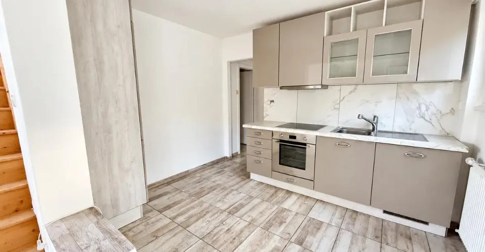 DEVELIER Maison de deux appartements avec rendement potentiel d'environ 6 % après travaux ! – photo 3 of 13
