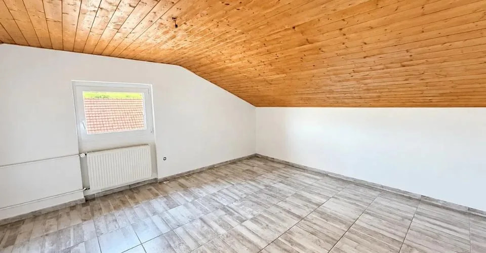DEVELIER Maison de deux appartements avec rendement potentiel d'environ 6 % après travaux ! – photo 9 of 13