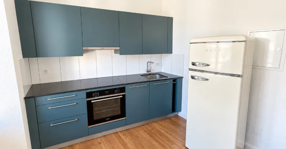 Appartement de caractère de 2.5 pièces dans un immeuble historique rénové – photo 3 sur 8