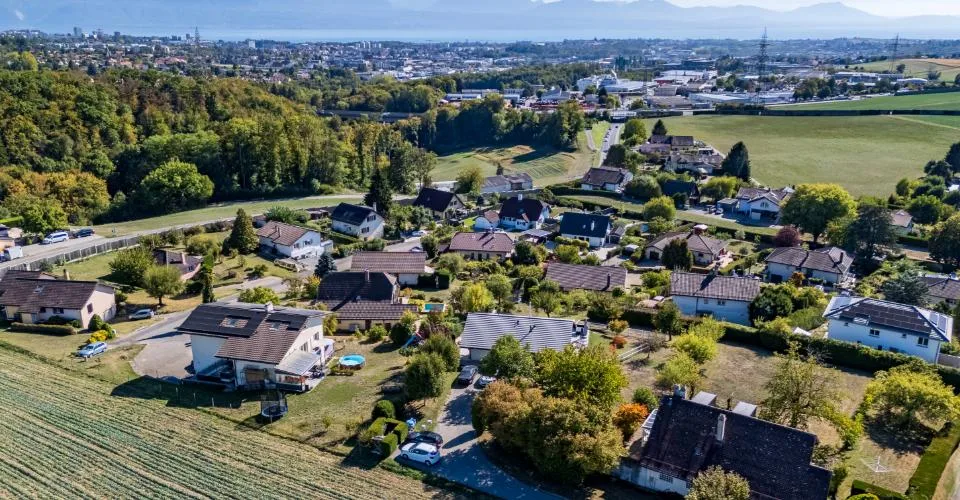 A 10 min de Lausanne - Villa individuelle avec vue sur le lac et logement indépendant – photo 2 sur 14