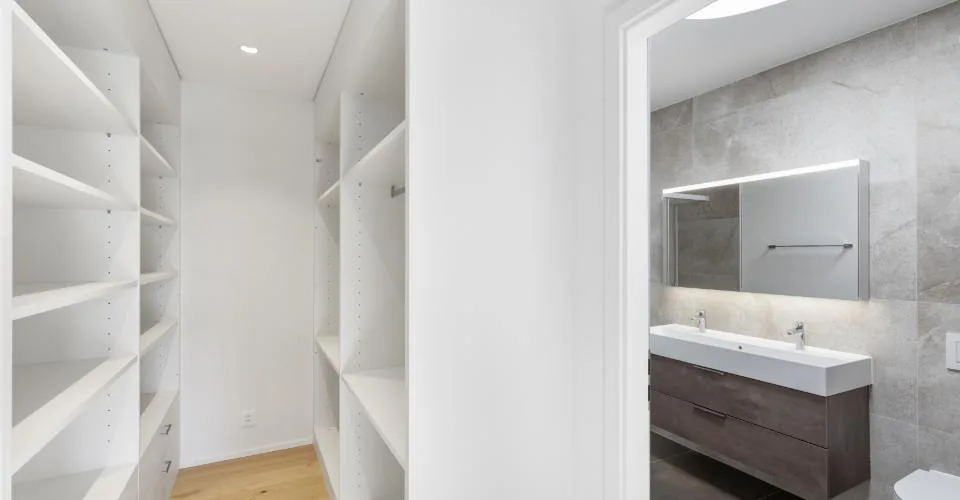 MATRAN – MAGNIFIQUE ATTIQUE DE 5.5 PIÈCES AVEC TERRASSE EXCEPTIONNELLE DE 171 M² – Foto 6 von 9