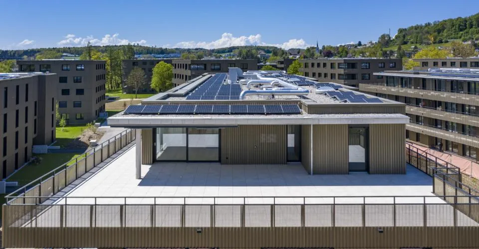 MATRAN – MAGNIFIQUE ATTIQUE DE 5.5 PIÈCES AVEC TERRASSE EXCEPTIONNELLE DE 171 M² – Foto 9 von 9