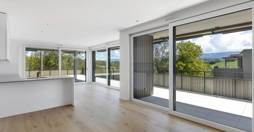 MATRAN – MAGNIFIQUE ATTIQUE DE 5.5 PIÈCES AVEC TERRASSE EXCEPTIONNELLE DE 171 M² – Foto 2 von 9