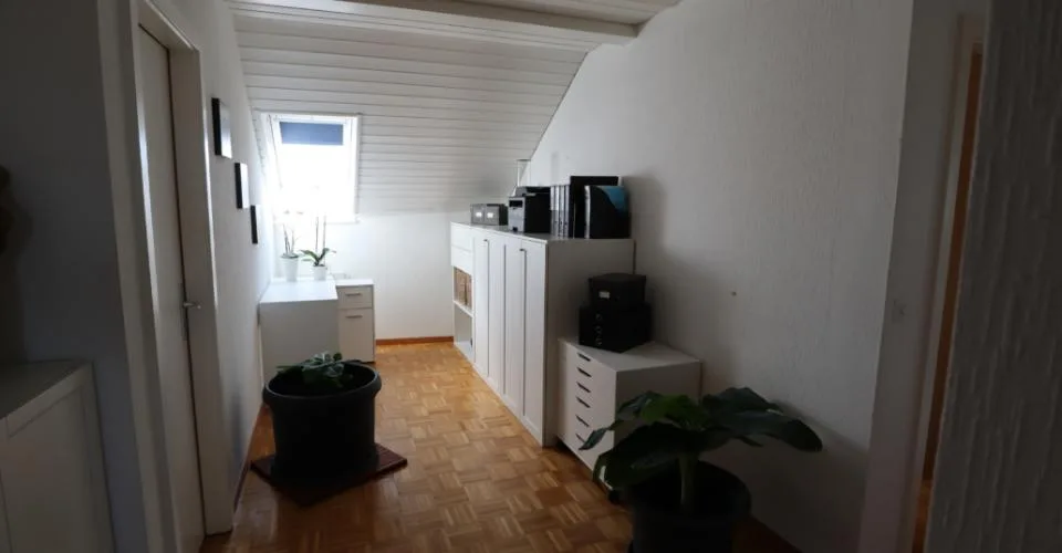 Bel appartement de 5,5 pièces (2ème étage, 144 m²) – Rue du Bourg 22 à Étagnières – Foto 12 von 19