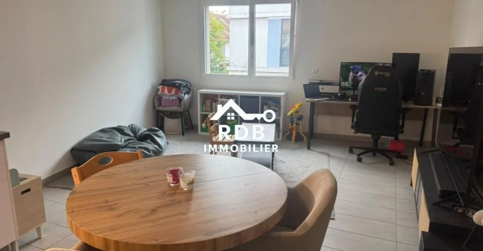 Appartement de 3 pièces au 1er étage situé à Vésenaz 1222 – photo 2 sur 12