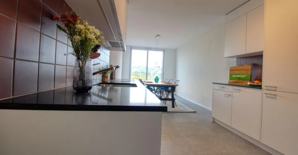 Appartement vivant spacieux à Crissier avec balcon privé – Foto 23 von 27
