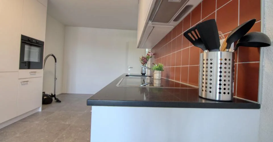 Appartement vivant spacieux à Crissier avec balcon privé – Foto 22 von 27
