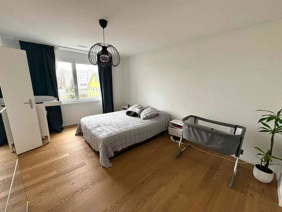 Moderne 4.5-Zimmer-Wohnung im Herzen von Bülach