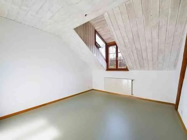 Sehr helle und grosszügige 5 Zimmer Dachwohnung – foto 16 di 22