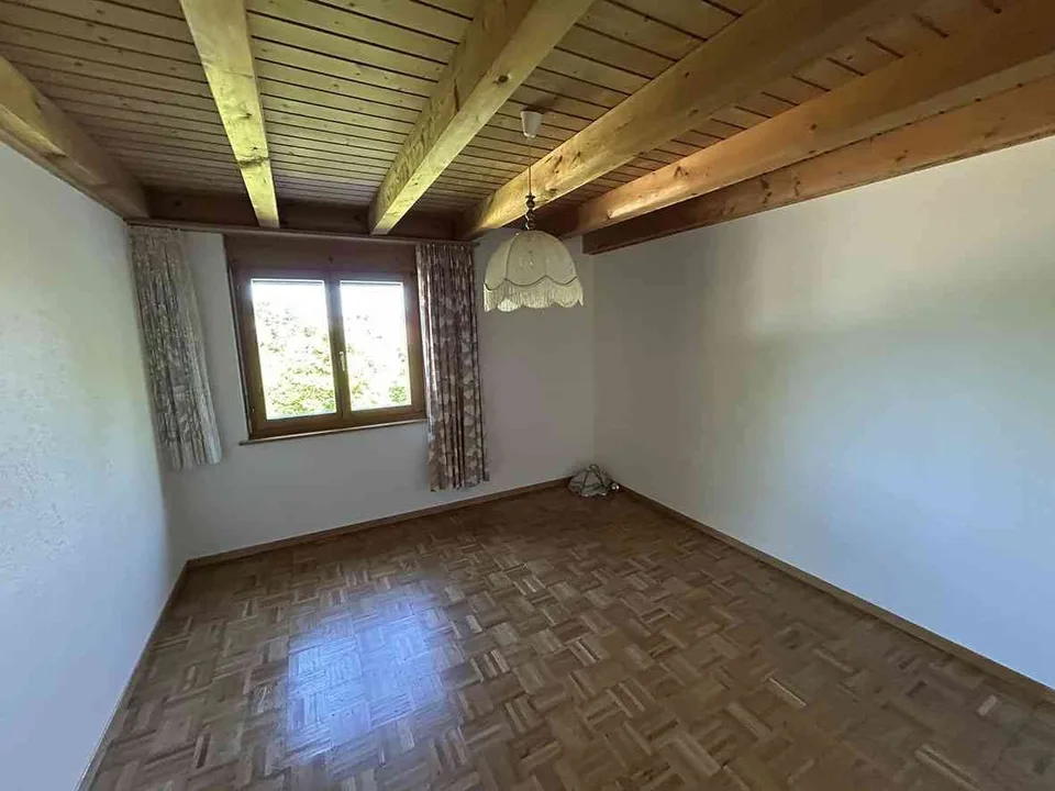 5.5-Zimmer-Einfamilienhaus mit grossem Grundstück – photo 9 sur 21