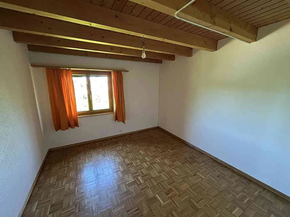 5.5-Zimmer-Einfamilienhaus mit grossem Grundstück – photo 11 sur 21