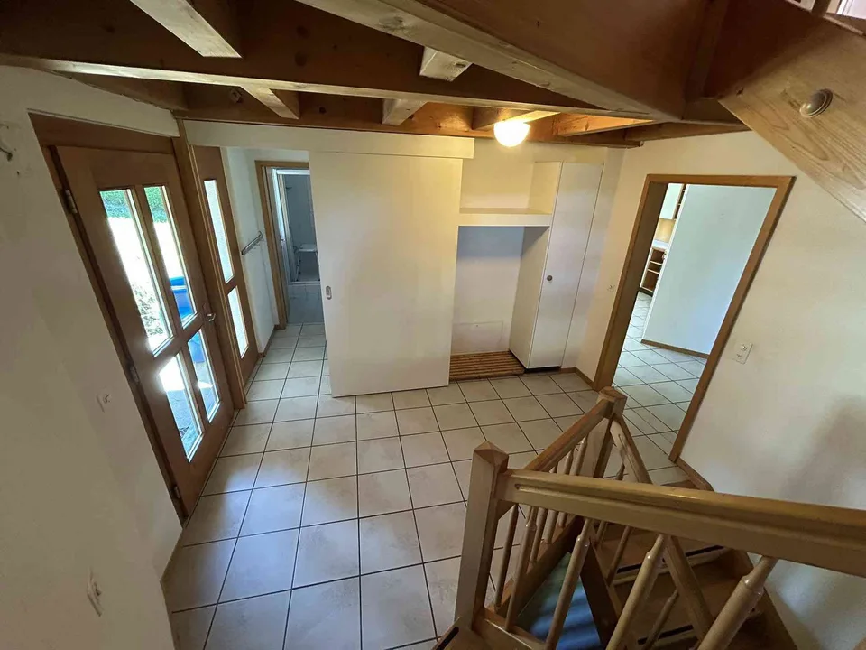 5.5-Zimmer-Einfamilienhaus mit grossem Grundstück – photo 5 sur 21