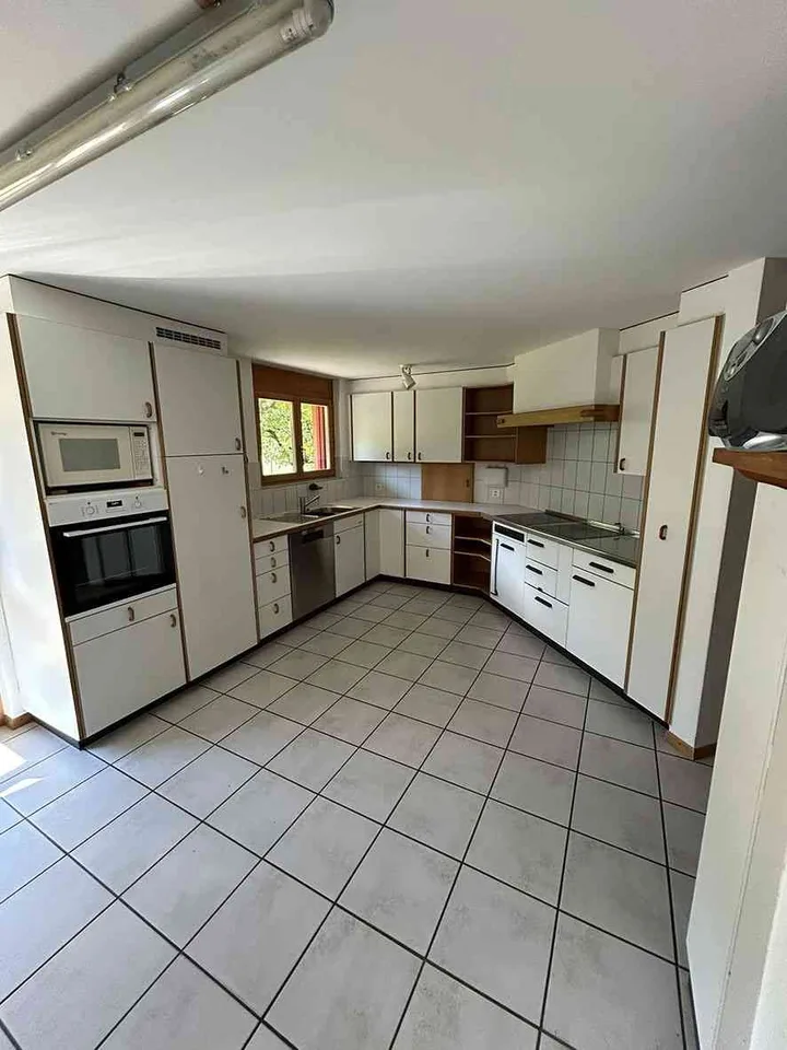 5.5-Zimmer-Einfamilienhaus mit grossem Grundstück – photo 6 sur 21