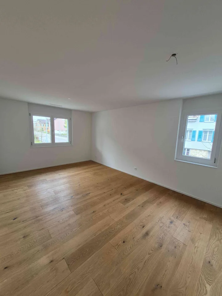 Moderne 3.5-Zimmer-Wohnung in Niederhelfenschwil – sonnig, ruhig und komfortabel