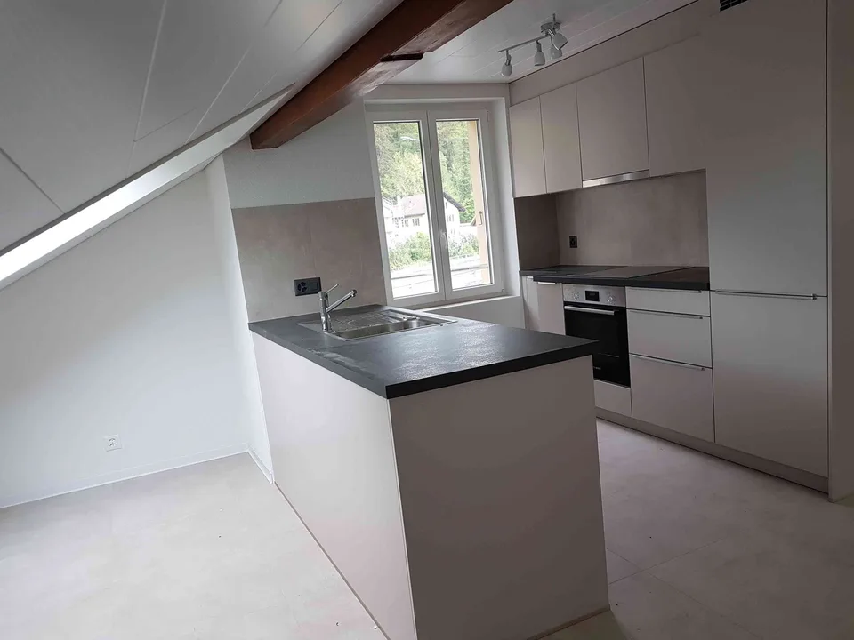 Appartement 2.5 pcs dans villa, proche de la gare et du centre
